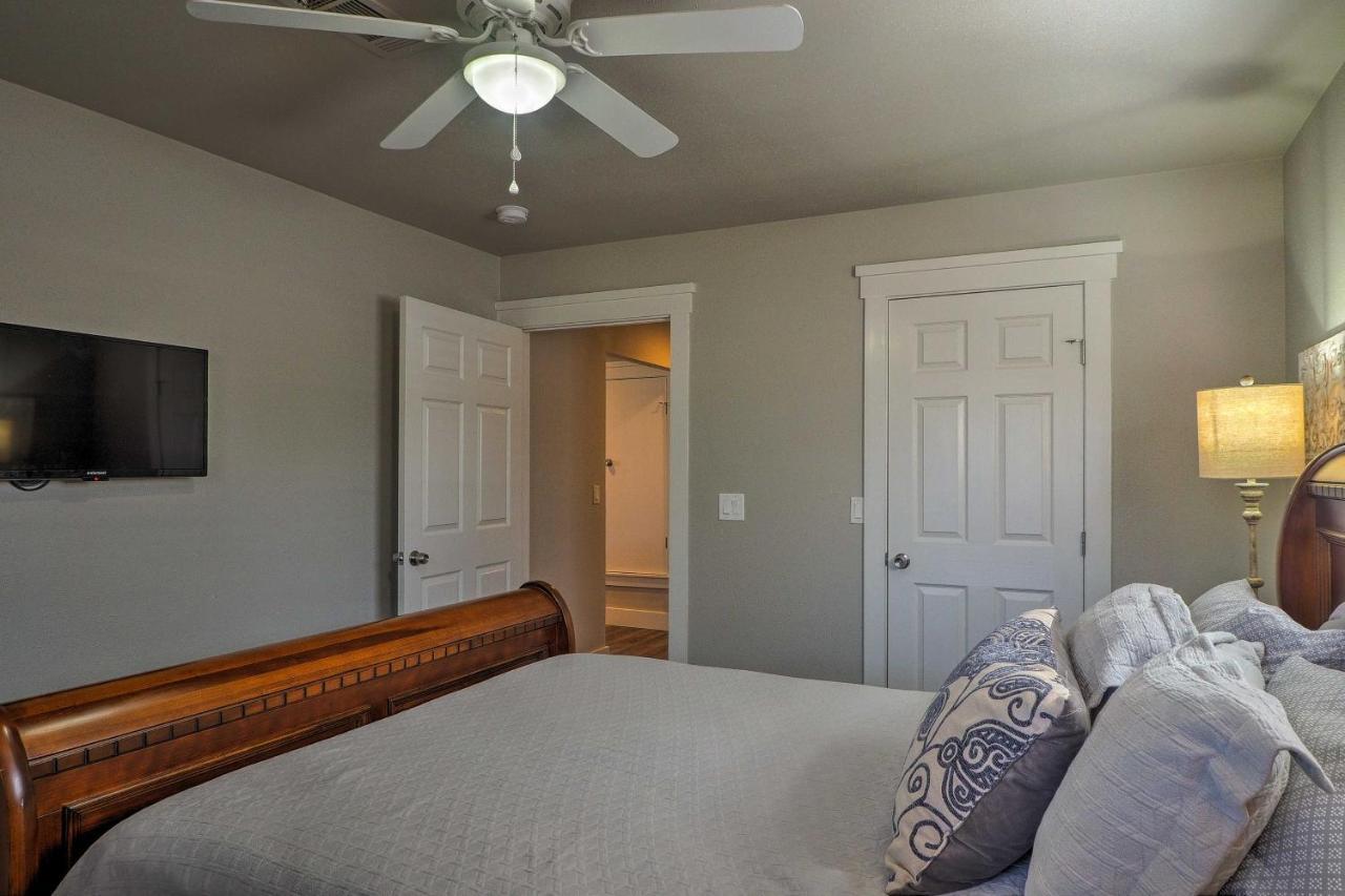 Cozy Home Blocks To Georgetown Square And Su! Экстерьер фото