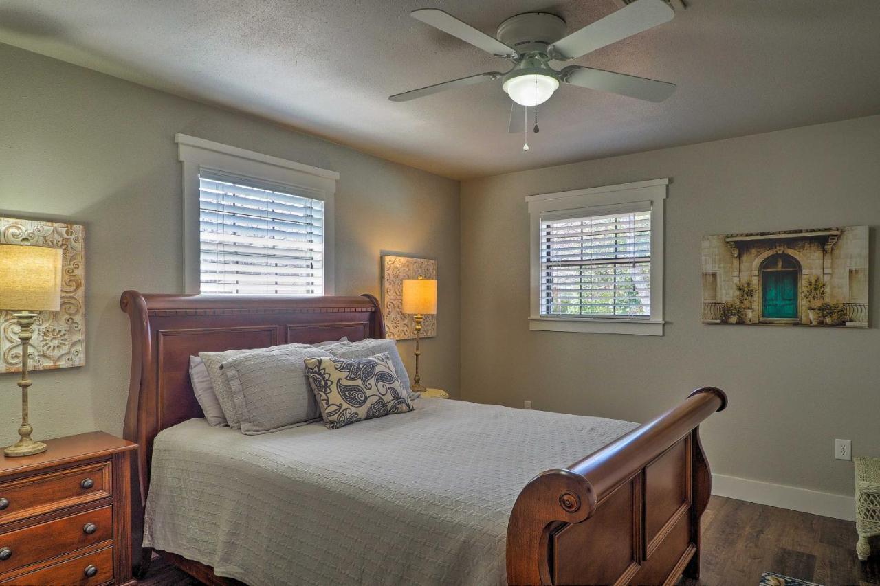 Cozy Home Blocks To Georgetown Square And Su! Экстерьер фото