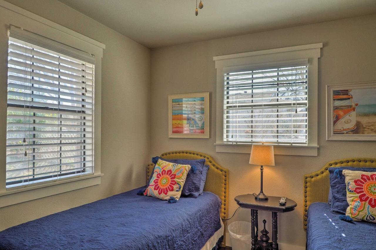 Cozy Home Blocks To Georgetown Square And Su! Экстерьер фото